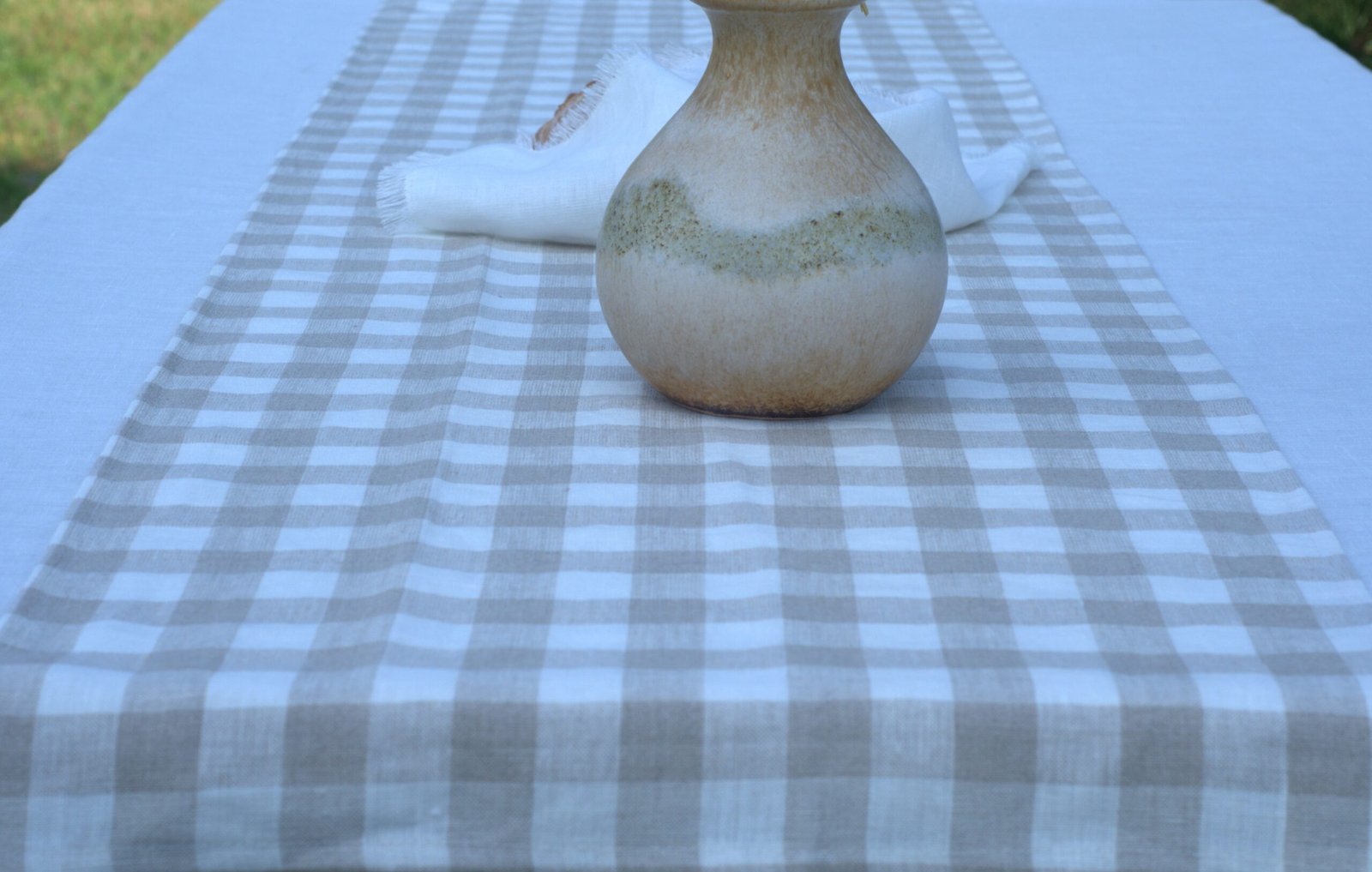 Linen runner