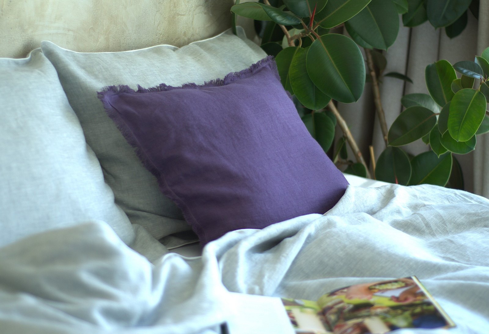 Linen bedding set