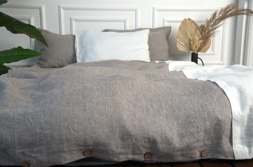 Linen bedding set