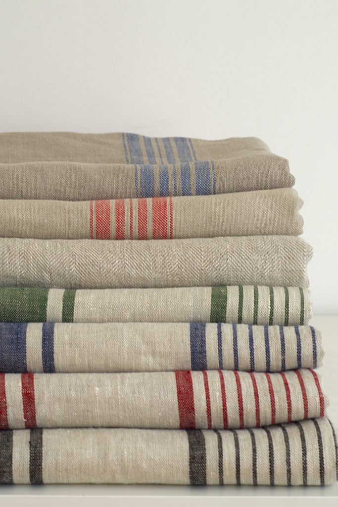 Heavyweight linen throw