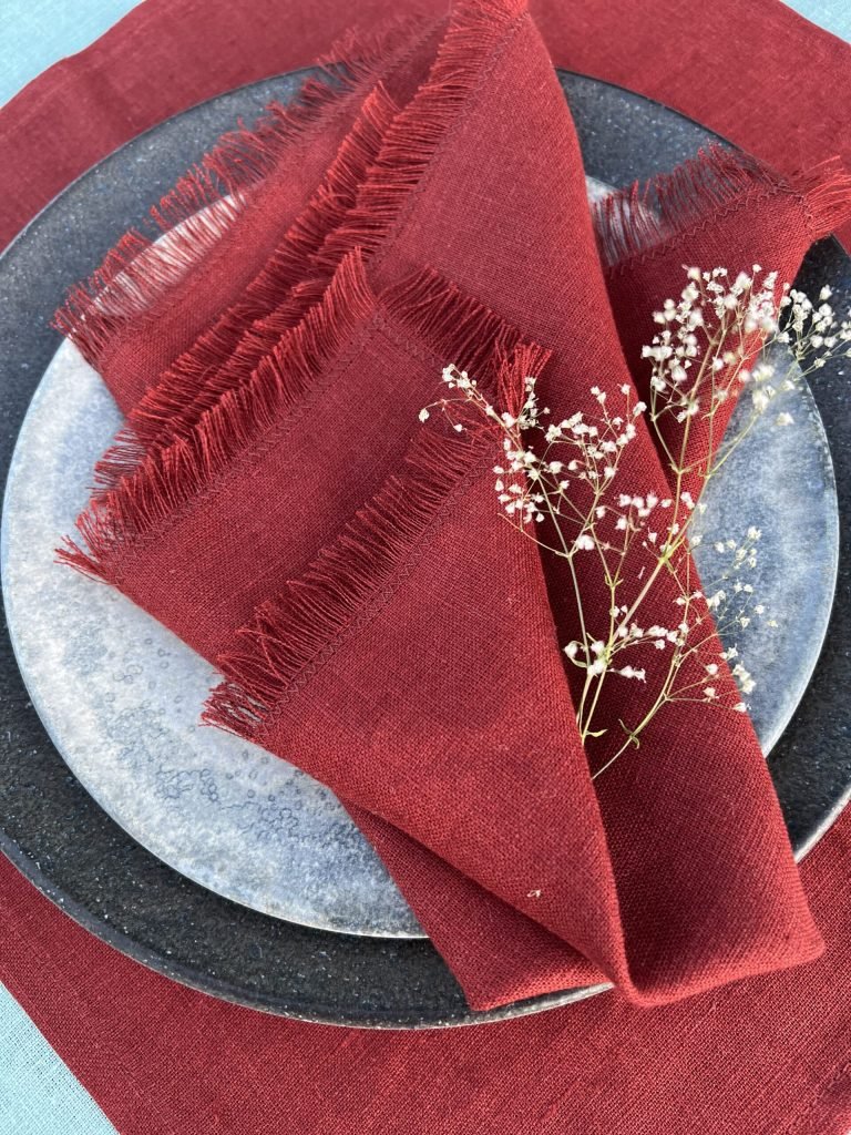 Linen-table-napkins-set