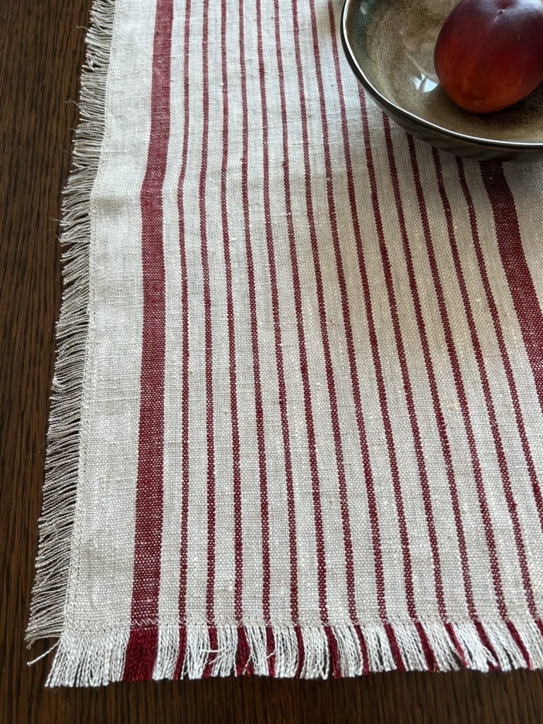 linen-napkins-rustic