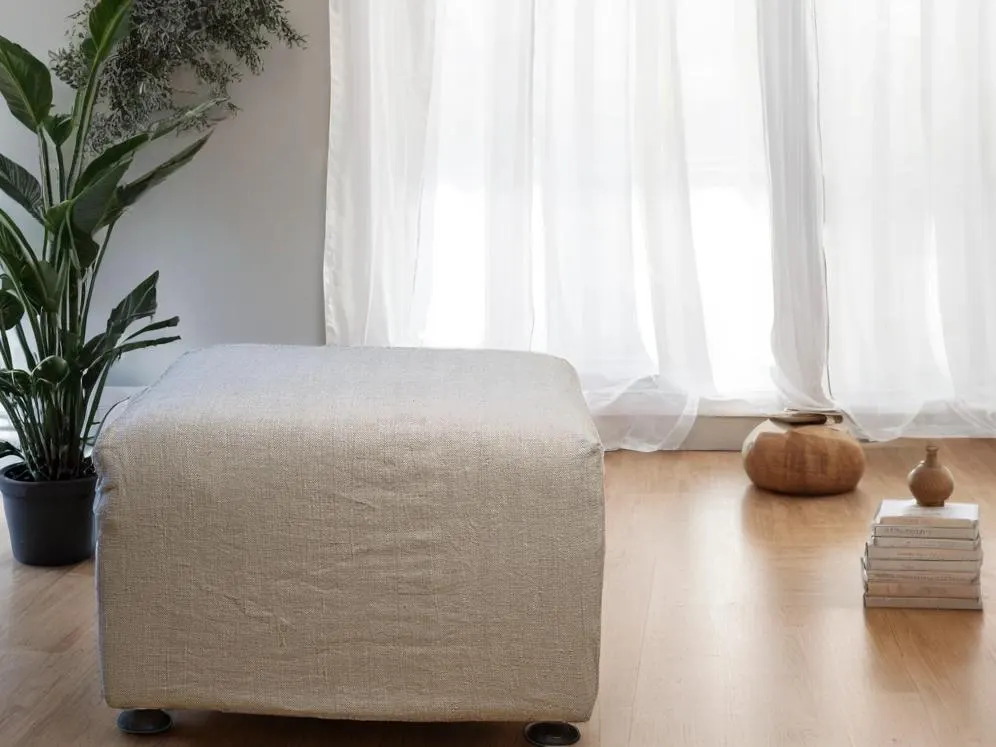 Linen ottoman
