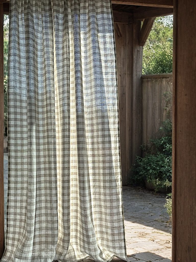 checkered_linen_curtain